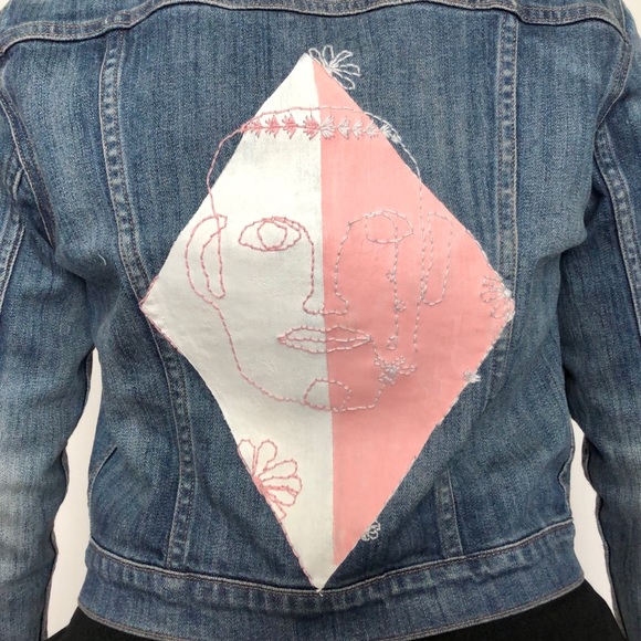 Levi’s hand painted embroidered jean jacket M - Picture 3 of 4